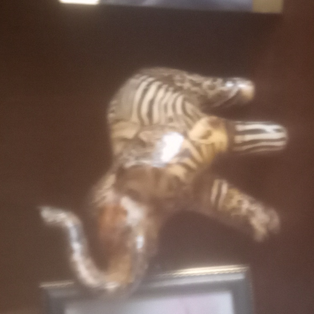Glass elephant